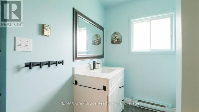 952 Dorcas Bay Road — photo 24 of 40