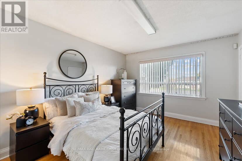 2690 Islington Avenue — photo 18 of 40
