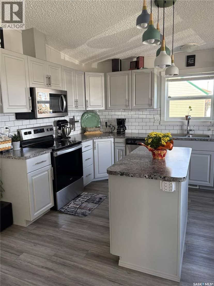413 Railway STREET — photo 20 of 39