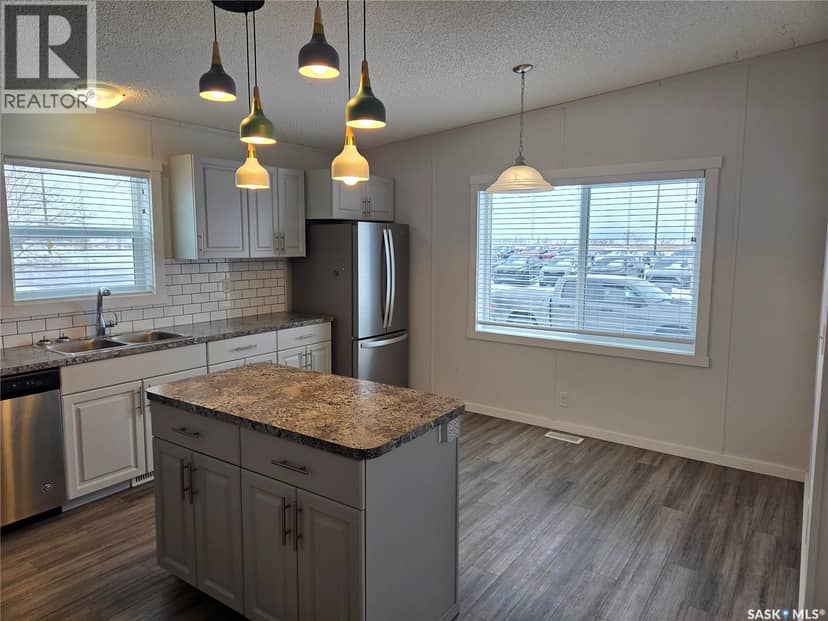 413 Railway STREET — photo 16 of 39