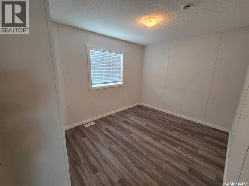 413 Railway STREET — photo 33 of 39