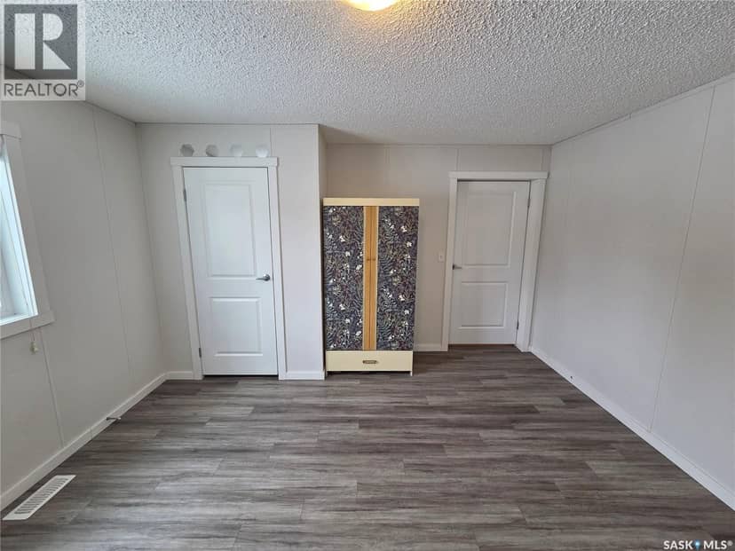 413 Railway STREET — photo 26 of 39