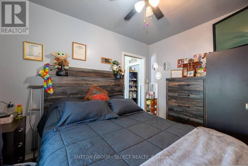 582 Hill Street — photo 10 of 27