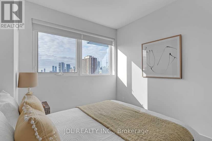 1308 - 159 Wellesley Street E — photo 19 of 32