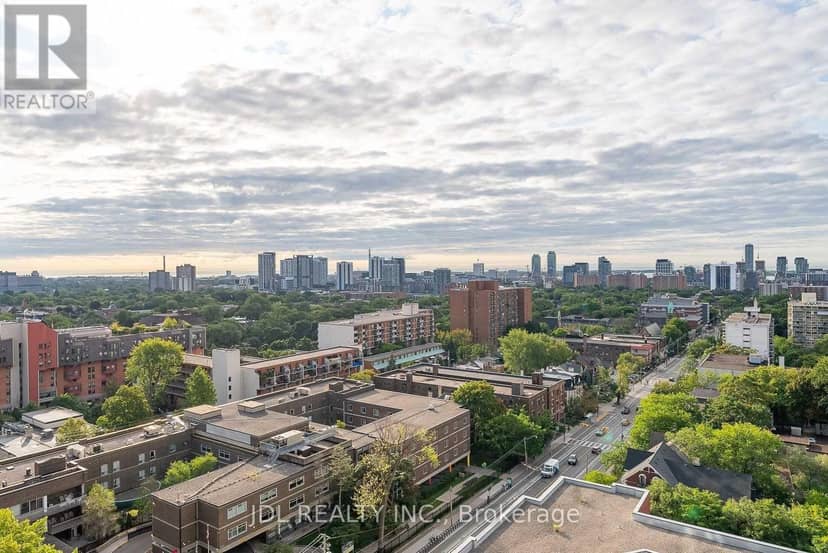 1308 - 159 Wellesley Street E — photo 30 of 32