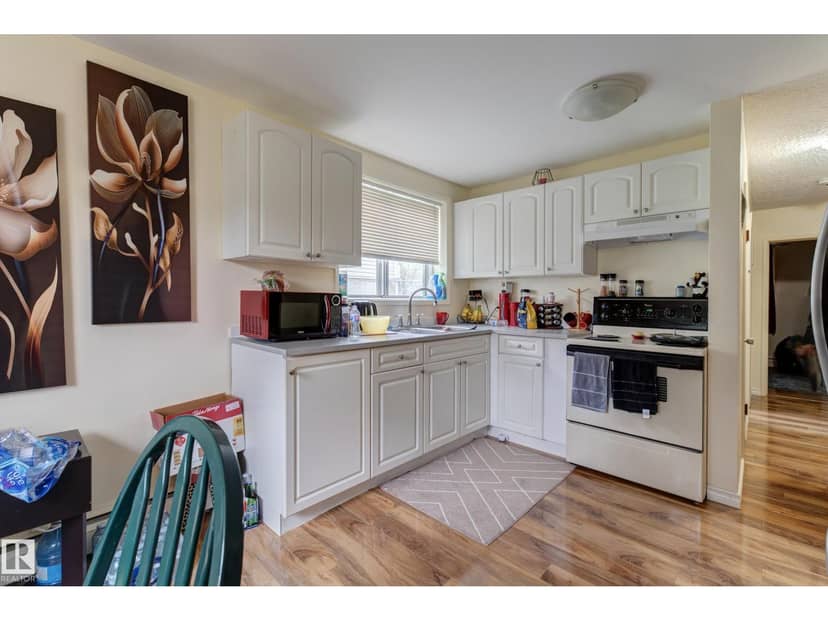 9749 88 AV NW, Edmonton, photo 6