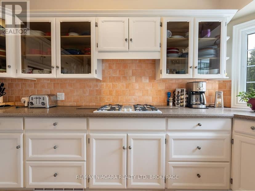 101 Tennessee Avenue, Port Colborne, photo 8
