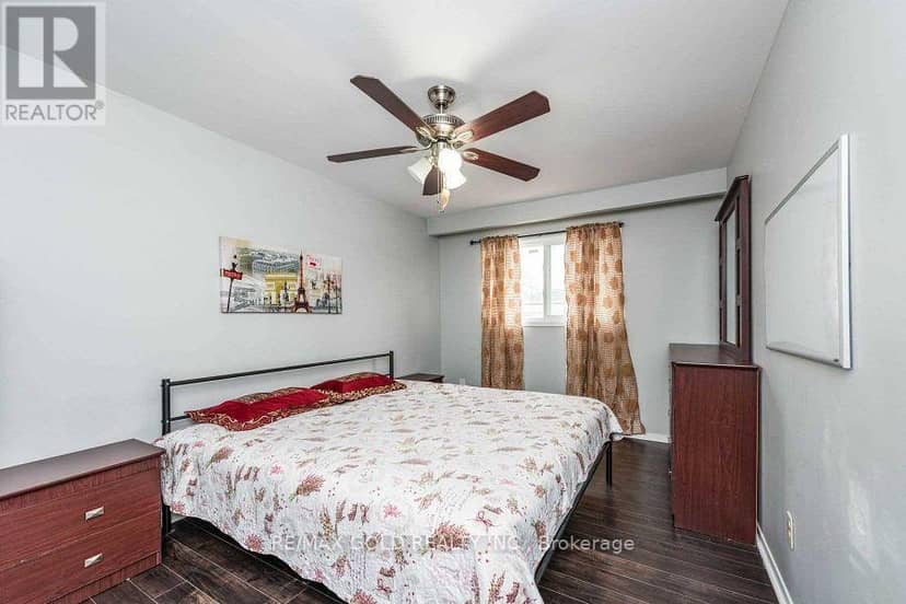3430 Chipley Crescent — photo 8 of 17