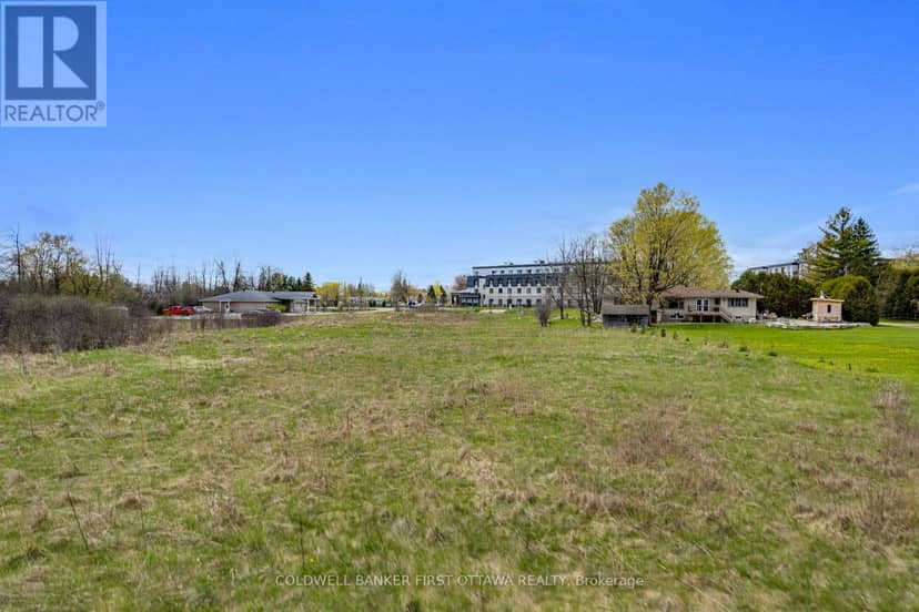 00 Rideau Ferry Road — photo 18 of 24