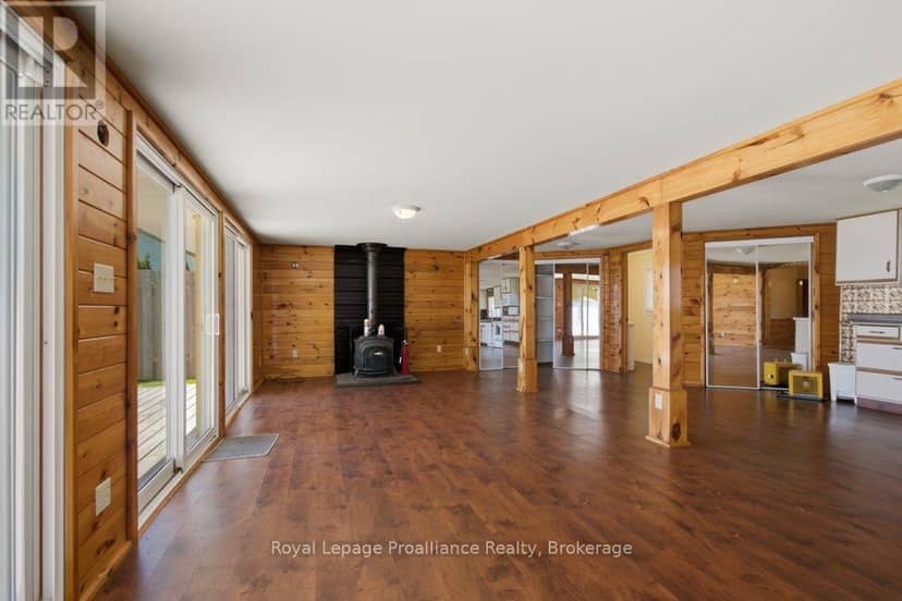 22579 Loyalist Parkway — photo 10 of 23