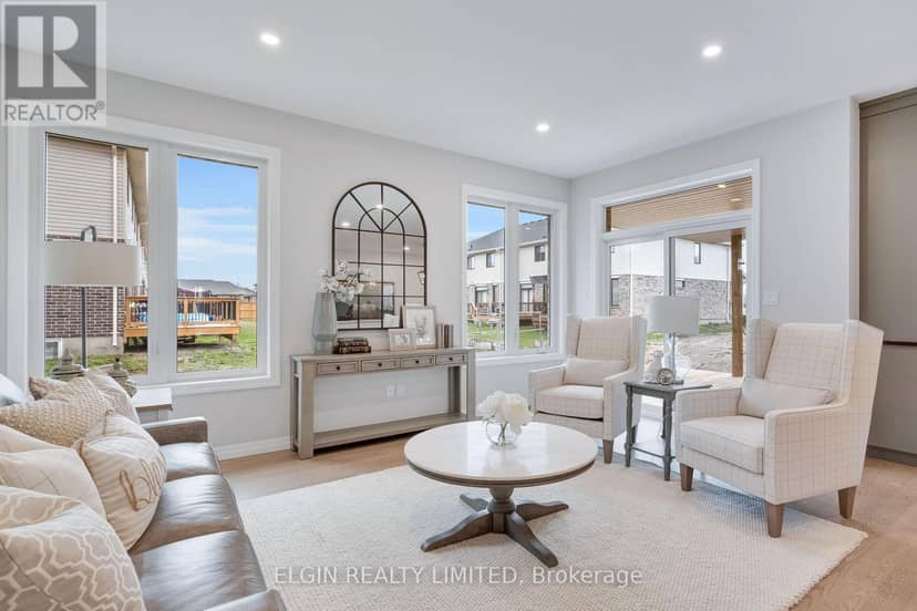6 Keba Crescent — photo 10 of 34
