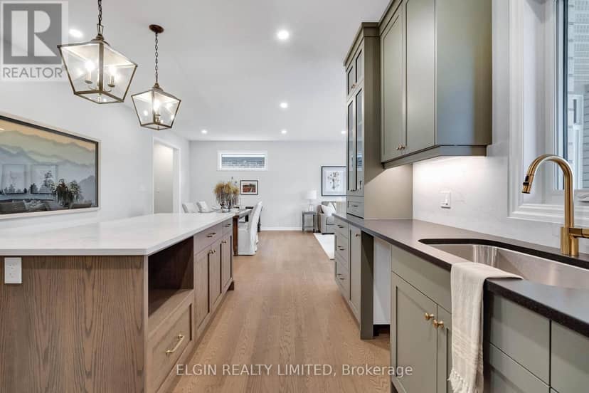 6 Keba Crescent — photo 15 of 34