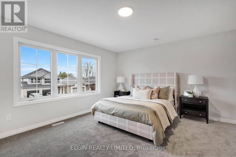 6 Keba Crescent — photo 19 of 34