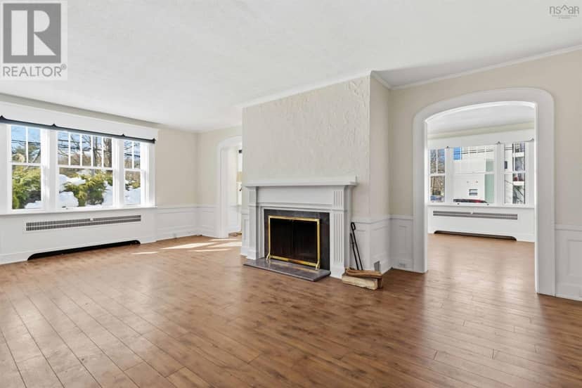 41 Alexandra Avenue — photo 11 of 40