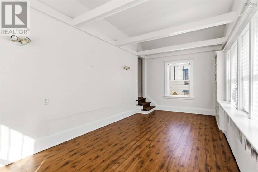 41 Alexandra Avenue — photo 27 of 40