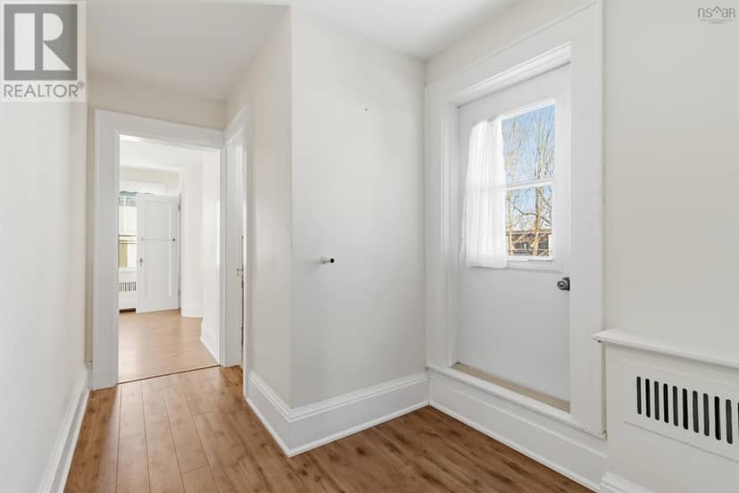 41 Alexandra Avenue — photo 29 of 40