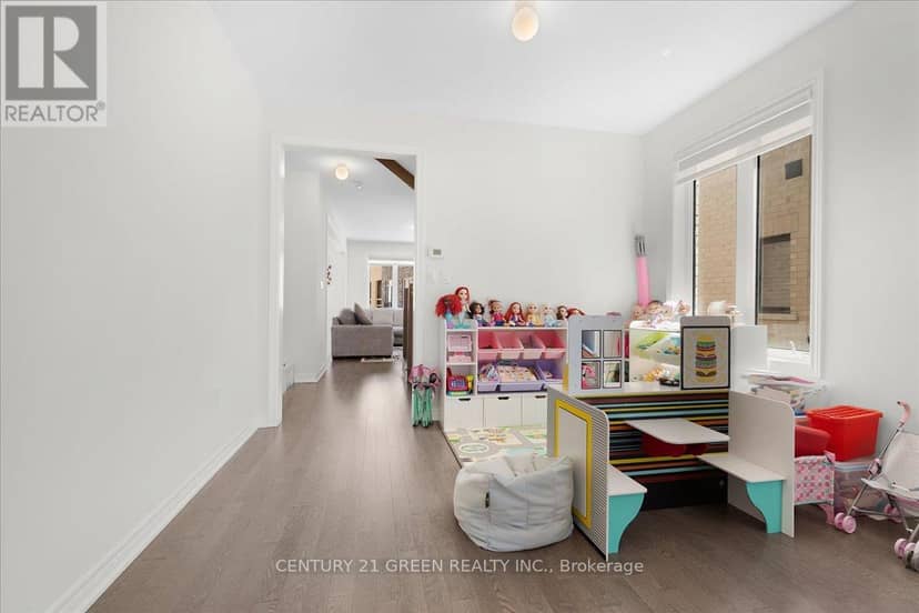 384 Kennedy Circle W — photo 7 of 40