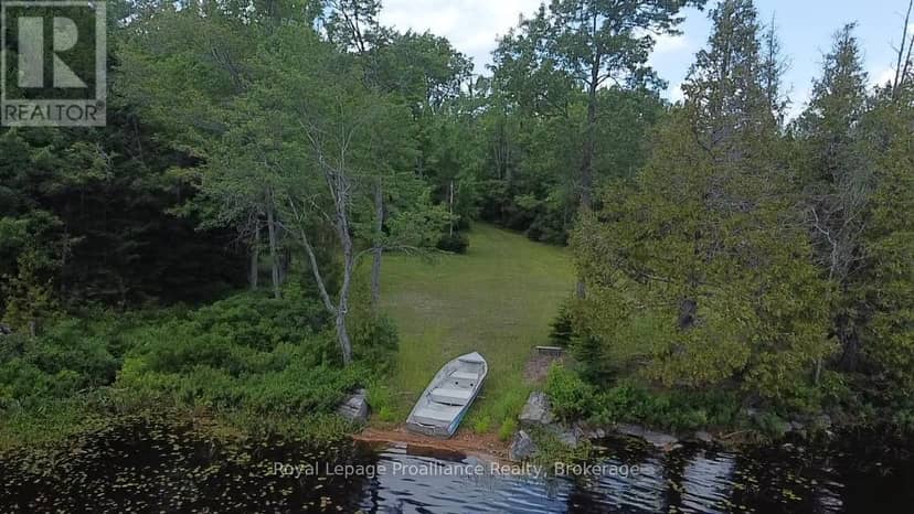 1033 Waterworth Lane, North Frontenac, photo 4