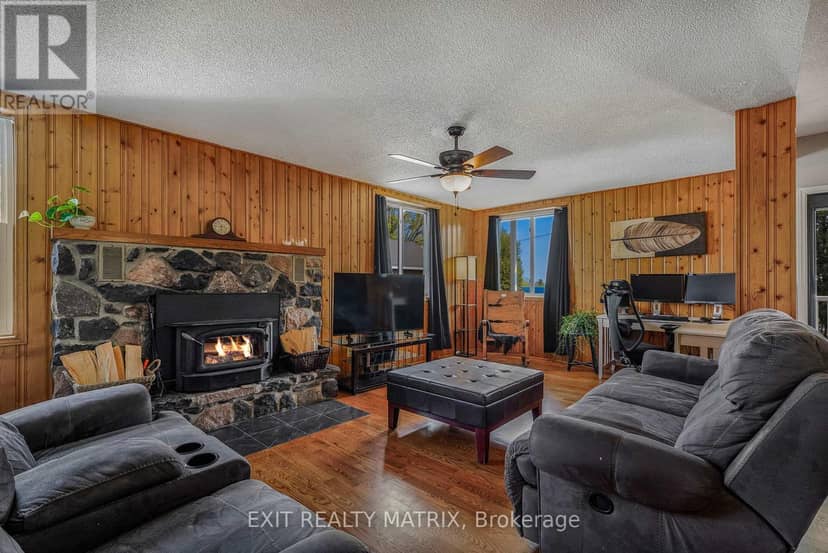 1871 Lajoie Street — photo 6 of 40