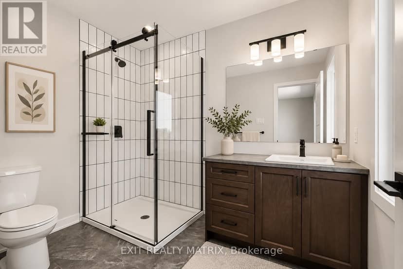 533 Regina Street — photo 9 of 18