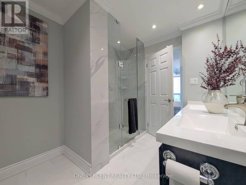 604 - 33 Ellen Street — photo 23 of 33