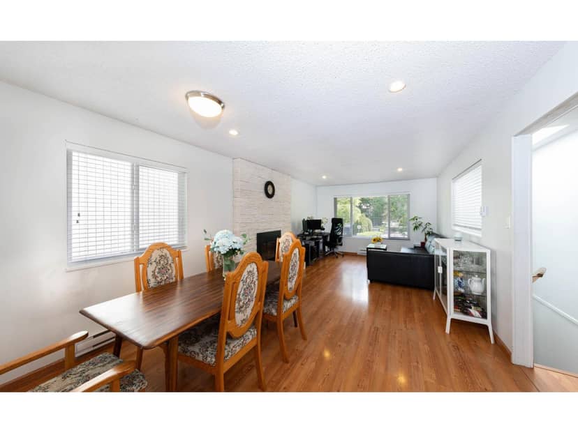 6711 Baker Road, Delta, photo 5