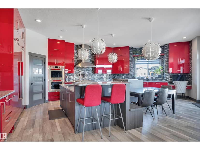 136 Kirpatrick Cr — photo 13 of 40