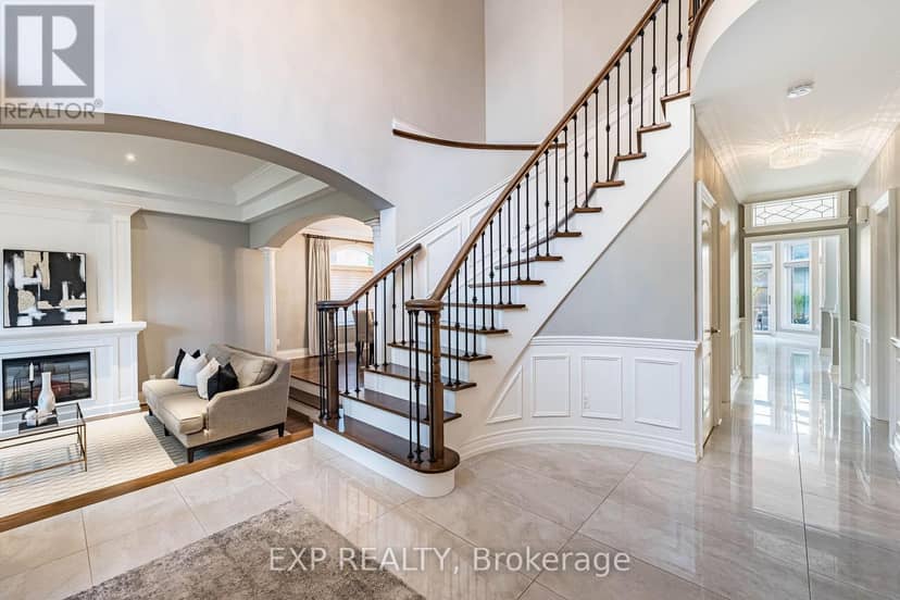 83 Blackfriar Lane — photo 4 of 40