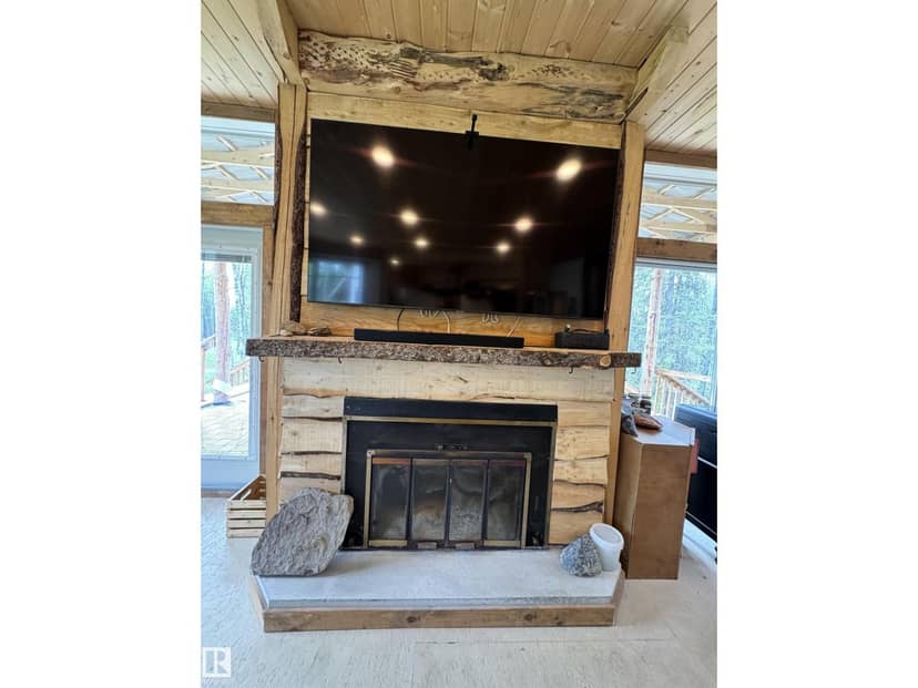 670070 Hwy 44 — photo 12 of 40