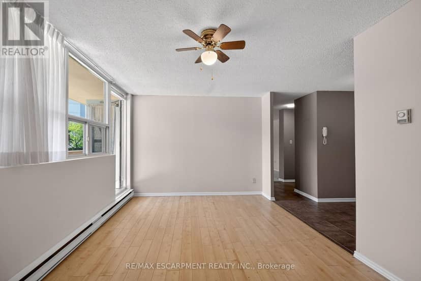 101 - 700 Dynes Road — photo 14 of 40
