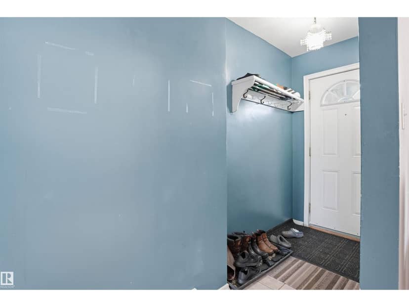 12908 120 AV NW, Edmonton, photo 3