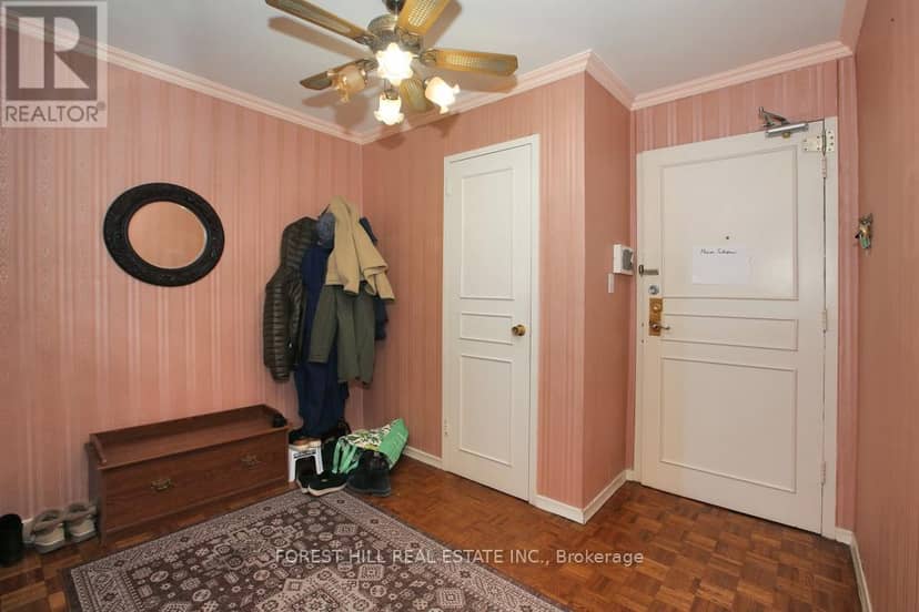 806 - 135 Antibes Drive — photo 8 of 12