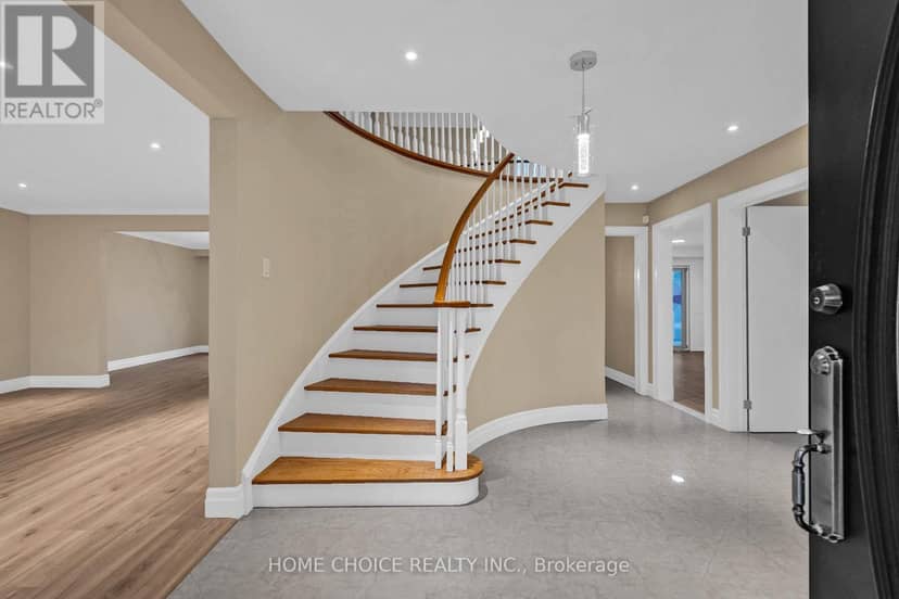 43 Golfwood Heights E — photo 7 of 40