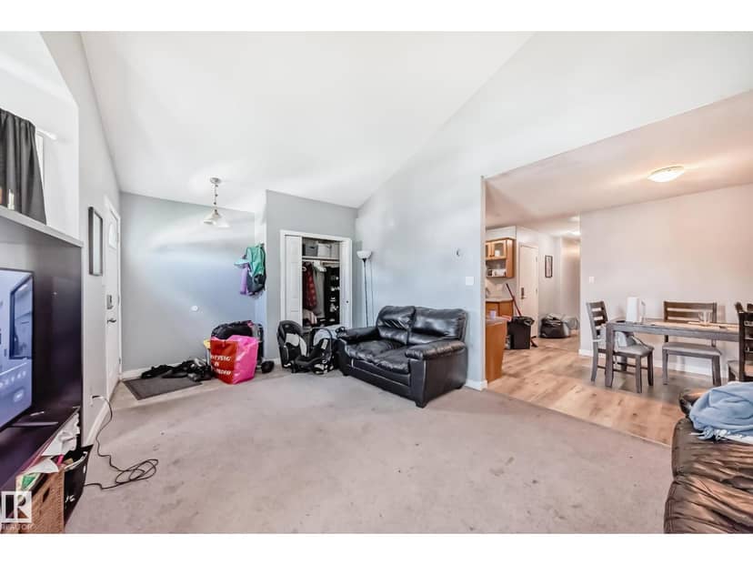 10017 153 ST NW — photo 18 of 40