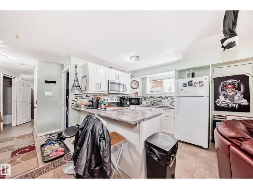 10017 153 ST NW, Edmonton, photo 2