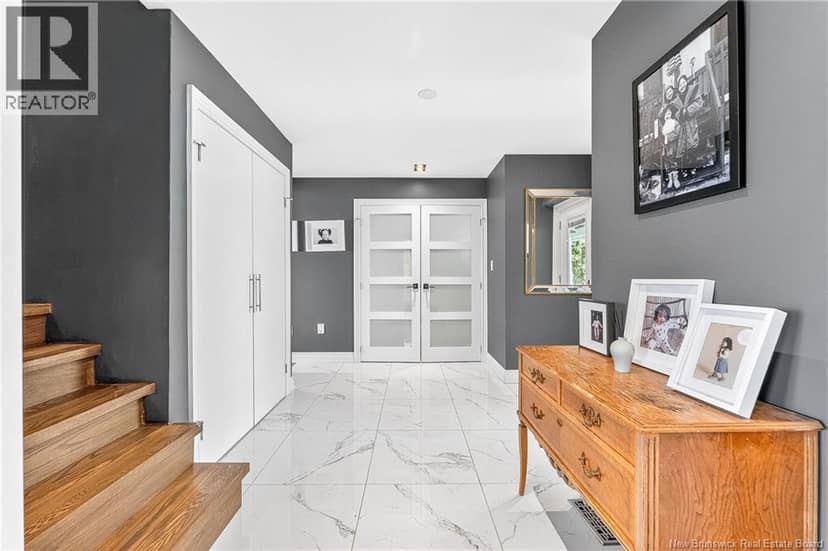 60 Meadowbrook Lane — photo 11 of 40