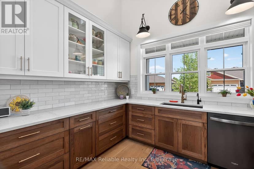 14 Thimbleweed Drive — photo 10 of 40