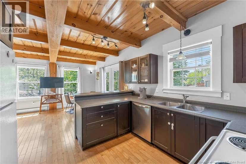 72 Union Street — photo 35 of 40