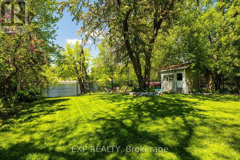 85 South Street, Lanark Highlands, photo 2