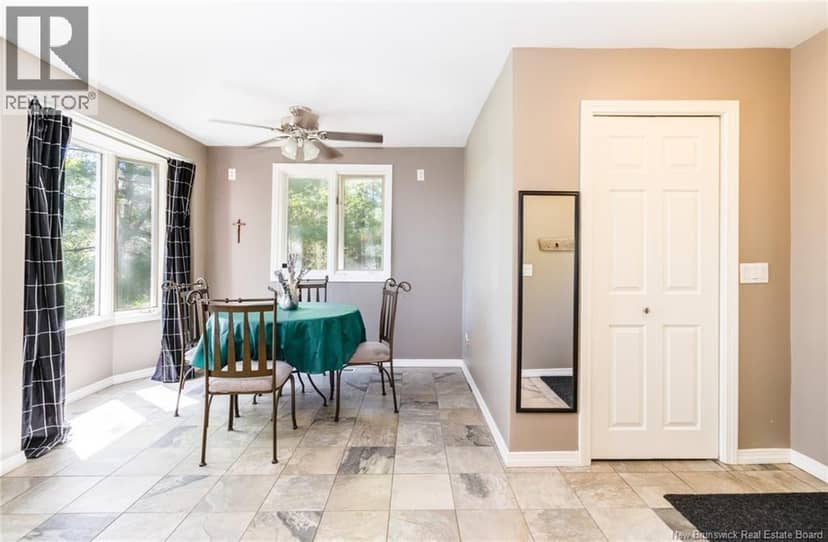 98 Woodbine Lane — photo 14 of 40