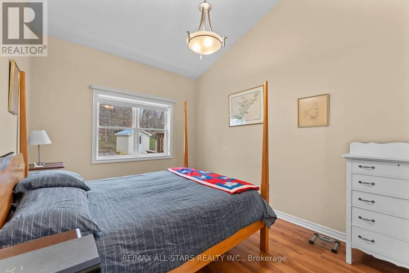 22 Deane Street — photo 12 of 35