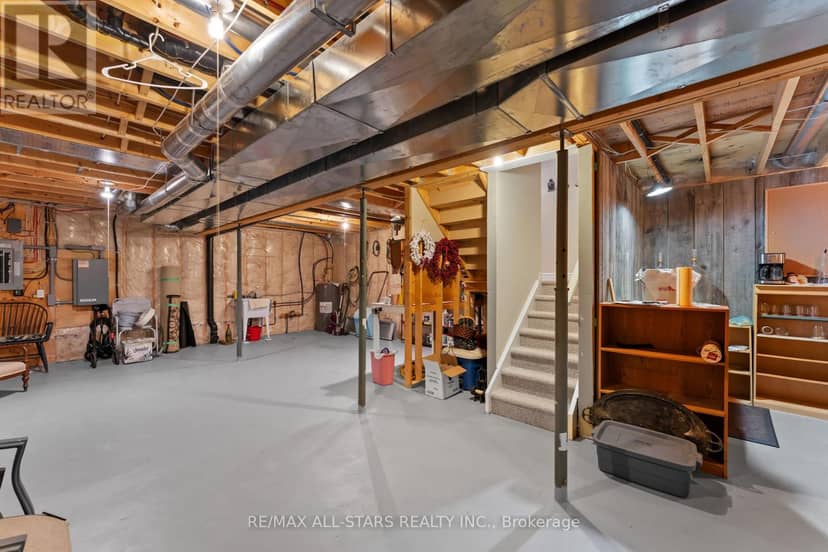 22 Deane Street — photo 26 of 35