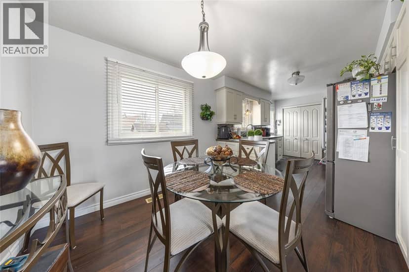 671 Nelson Street — photo 7 of 31