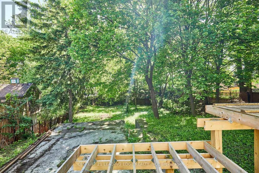 213 Phyllis Avenue — photo 11 of 40