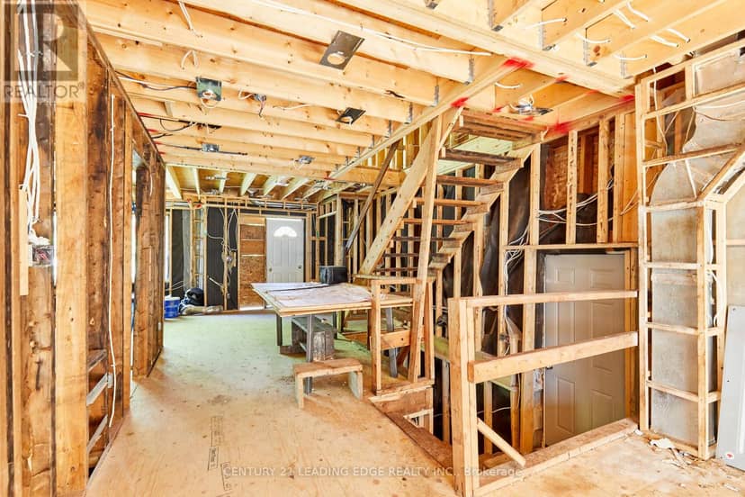 213 Phyllis Avenue — photo 29 of 40