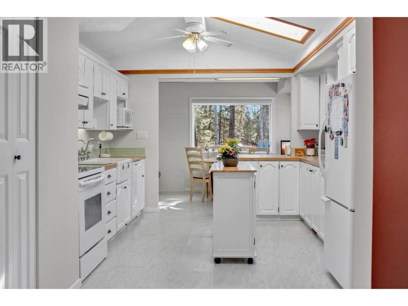 5035 HANSEN COURT, 108 Mile Ranch, photo 2