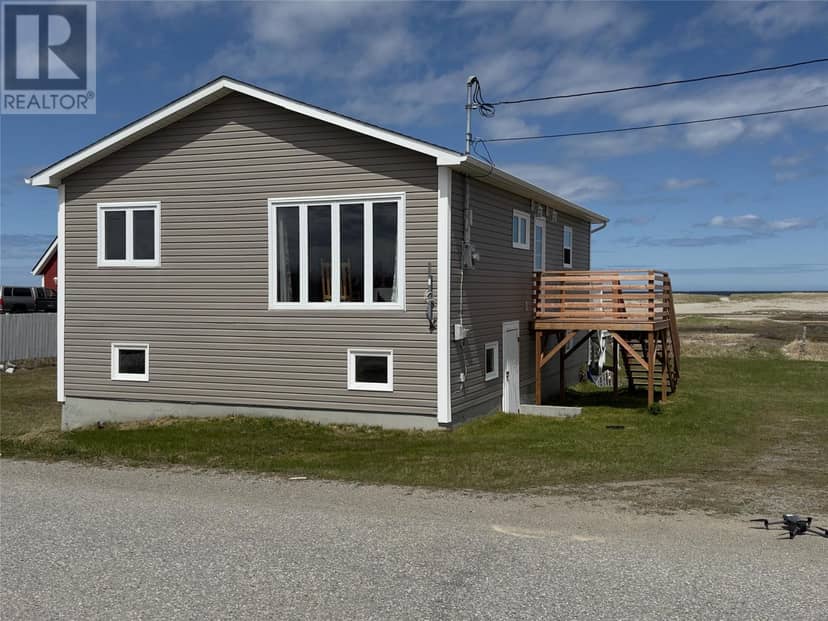 279 Main Road — photo 1 of 24
