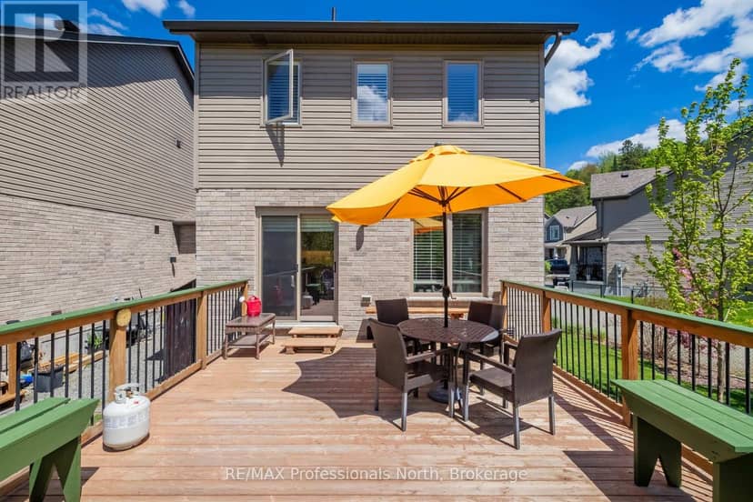 36 Spalding Crescent — photo 22 of 40