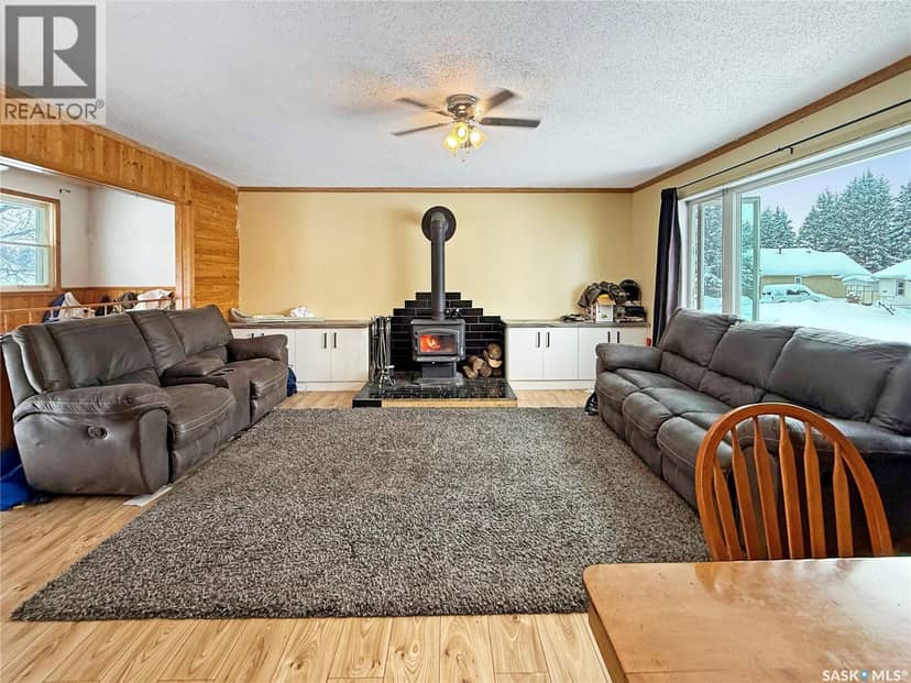 210 1st STREET W — photo 8 of 36