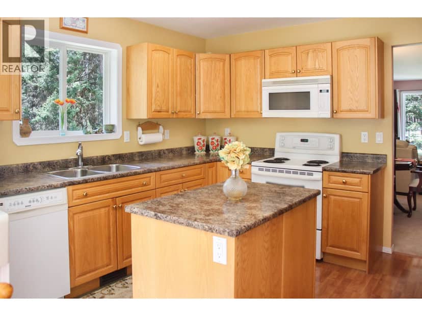 4775 MONEEYAW ROAD, 108 Mile Ranch, photo 4